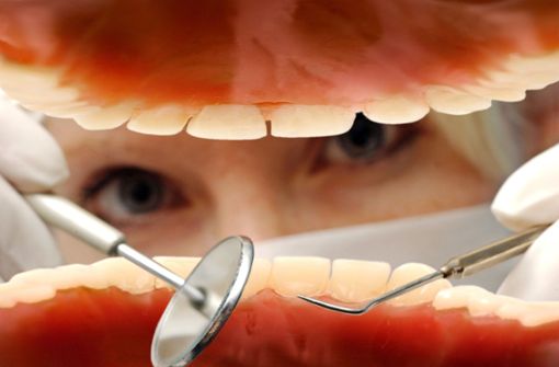 Karies, Pulpitis, apikale Ostitis, Gangrän, atypische Zahnschmerzen: Schon beim Hören dieser zahnärztlichen Fachbegriffe meint man ein diffuses Zahnweh zu spüren. Foto: dpa