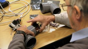 Innerhalb einer halben Stunde kann jeder sein eigenes Feinstaub-Messgerät bauen. Die Bilderstrecke zeigt, wie’s geht. Foto: Hannes Opel