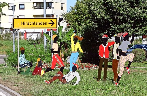 Ein wegweisender Hingucker am Ortseingang von Hirschlanden. Foto: factum/Bach