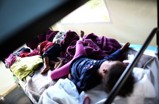 Kein Platz mehr frei: Flüchtlinge in einer Notunterkunft Foto: dpa