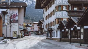 Über 1000 Einsatzkräfte kontrollieren die Ausreise aus Tirol