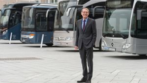 Hartmut Schick, Chef der Bus-Sparte von Daimler, setzt auf E-Busse – schreibt den Diesel aber noch lange nicht ab. Foto: dpa