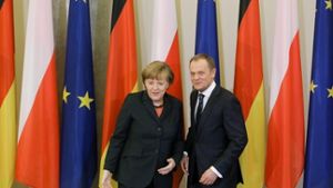Tusk und Merkel halten Ukraine Tür offen