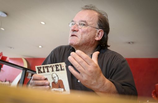 Volker Kittelberger präsentiert „De Mädla imponiera“. Foto: factum/Granville