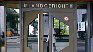 Das Stuttgarter Landgericht verhandelt derzeit ein Beziehungsdrama, das im Herbst einen 20-stündigen Polizeieinsatz verursacht hat. Foto: dpa