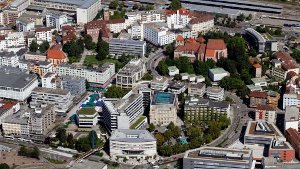 Pforzheim will als erste deutsche Kommune in ihrem gesamten Innenstadtgebiet kostenfreies WLAN anbieten. Foto: dpa