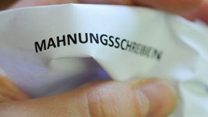 Der Bundesverband Deutscher Inkasso-Unternehmen warnt vor gefälschten Inkasso-Forderungen per SMS, E-Mail und Brief. (Symbolbild) Foto: dpa-Zentralbild