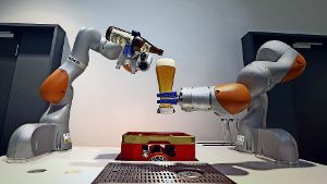 Der Einstieg des chinesischen Midea-Konzerns beim Roboterhersteller Kuka hat Wirbel verursacht. Foto: dpa