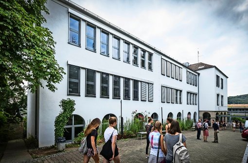 660 Schüler aus einem großen Einzugsgebiet besuchen das evangelische Heidehof-Gymnasium. Foto: Lichtgut/ Achim Zweygarth