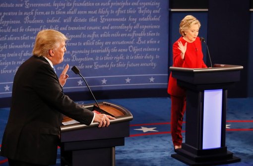 Die Präsidentschaftskandidaten Donald Trump und Hillary Clinton während des ersten TV-Duells. Foto: AFP
