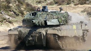 Zu den Rüstungsexporten zählt auch der Kampfpanzer Leopard II Foto: dpa