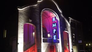 Das Theater Rampe – für die Amöben wurde auf der Straße sogar ein roter Teppich ausgerollt. Foto: Lucia Obst
