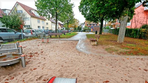 Mehr Bäume, mehr Bänke und ein größerer Spielplatz: Das sind die Pläne für den Platz zwischen Bismarckstraße und Lehenbühlstraße. Foto: Simon Granville