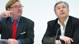 Berlins Regierender Bürgermeister Klaus Wowereit (rechts) mit dem früheren Kulturstaatssekretär André Schmitz. Foto: dpa