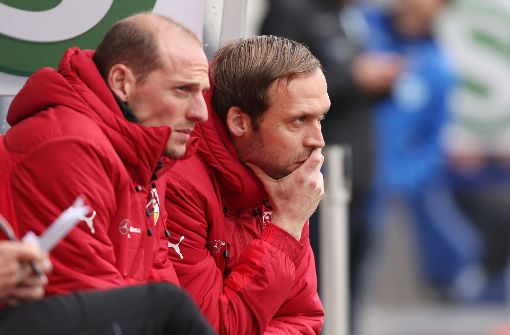 Der Trainer der zweiten Mannschaft des VfB Stuttgart, Andreas Hinkel (rechts), peilt auch gegen Ulm einen Sieg an. (Archivbild) Foto: Pressefoto Baumann