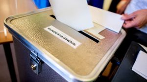 In etwa 300  Berliner Stimmbezirken muss die Bundestagswahl nach Meinung der Ampel-Koalition wiederholt werden. Foto: dpa/Hauke-Christian Dittrich