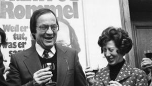Manfred Rommel bei seiner Wahl 1974 mit seiner Frau Foto: dpa