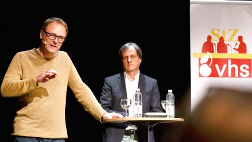 Der Nahostkonflikt im Diskussionsfokus der beiden Redakteure  Dieter Fuchs (links) und Jan Sellner. Foto: Lichtgut/Max Kovalenko
