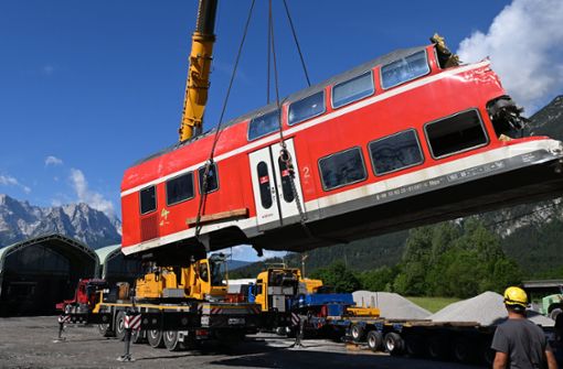 Der Regionalzug von Garmisch-Partenkirchen nach München war am Freitag kurz nach der Abfahrt entgleist. Foto: dpa/Angelika Warmuth