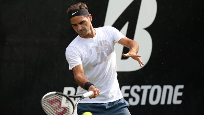 Erstes Training von Roger Federer auf dem Weissenhof