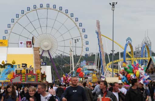 Die Veranstalter des Stuttgarter Frühlingsfest sind mit der Besucherzahl zufrieden. Foto: dpa