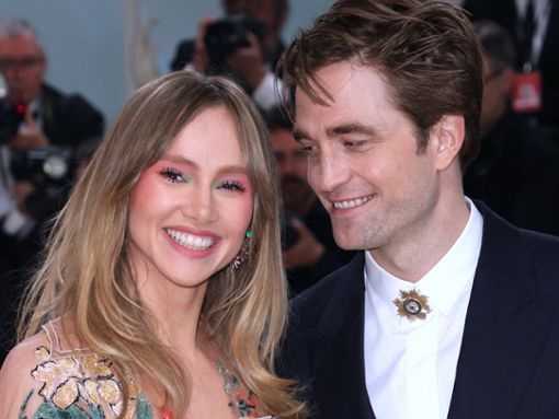 Seit 2018 sollen Robert Pattinson und Suki Waterhouse ein Paar sein. Foto: imago/ABACAPRESS