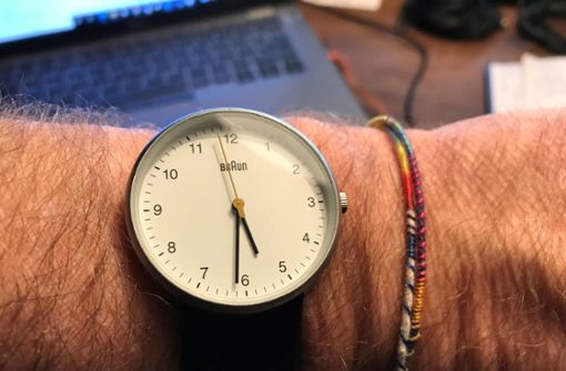 Ohne Armbanduhr fühlt sich unser Kolumnist nackt. Foto: Decksmann/KNITZ