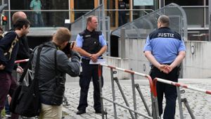 Unter strengen Sicherheitsvorkehrungen hat der Prozess gegen den mutmaßlichen Kindermörder Silvio S. in Potsdam begonnen. Foto: dpa-Zentralbild
