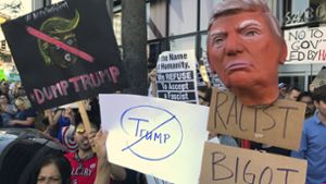 Während weiter protestiert wird, treibt Donald Trump seine Regierungsbildung voran und bezieht Stellung zu politischen Themen. Foto: AP