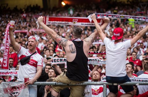 Die Fans des VfB Stuttgart bleiben ihrem Verein treu. Foto: Lichtgut/Christoph Schmidt