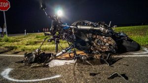 Ein 20-jähriger Motorradfahrer ist bei dem Unfall in der Nähe von Gerlingen getötet worden. Foto: SDMG