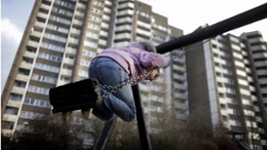 Kinder und Jugendliche unter 18 Jahren sind überdurchschnittlich von Armut und sozialer Ausgrenzung bedroht. Foto: dpa/Rolf Vennenbernd