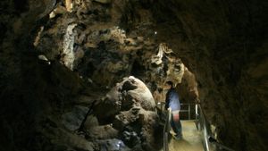 Sontheimer Höhle auf der Blaubeurer Alb ist gesperrt worden. Foto: dpa