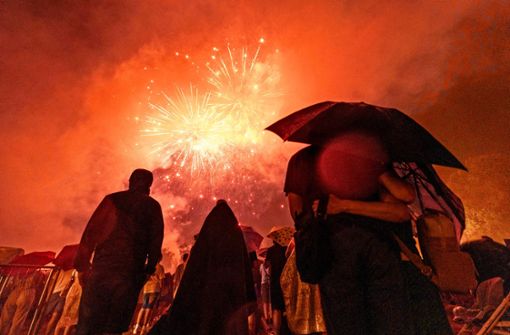 Trotz Regen ein Erfolg: Zehntausende besuchten das 71. Lichterfest auf dem Killesberg, erfreuten sich an Feuerwerk, Musik und Zauberwald. Foto: Lichtgut/Julian Rettig