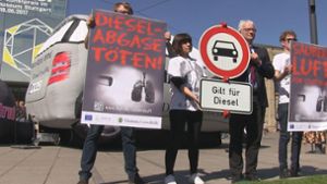 Am Nachmittag haben die ersten Demonstrationen gegen Feinstaub begonnen. Foto: 7aktuell.de/Oskar Eyb