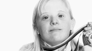 Ein Portrait der Sportlerin Lisa Schnitzer von 2005, damals 16 Jahre alt - sie ist mehrfache Medaillengewinnerin im Skilanglauf, Skifahren, Schwimmen und Radfahren Foto: Luca Siermann