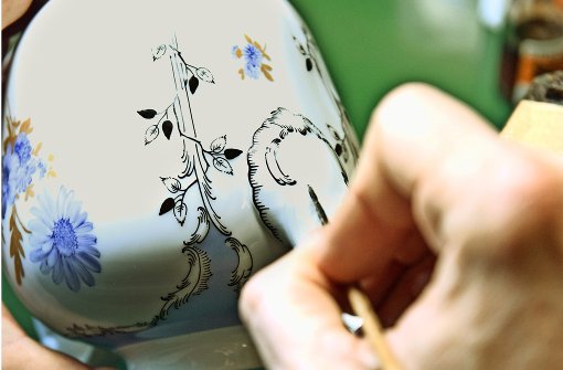 Jedes Stück, das die Königliche Porzellan-Manufaktur verlässt, ist ein Unikat. 35 Kunstmaler arbeiten teils monatelang an einem Teil. Foto: KPM