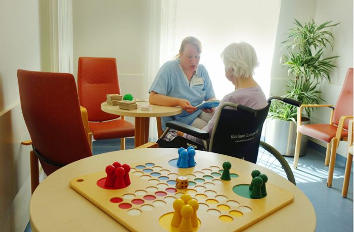 Demenzkranke Patienten im Kreis Esslingen: Wie Kliniken versuchen, Stress im Krankenzimmer zu vermeiden