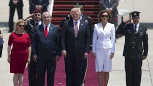 US-Präsident Donald Trump mit seiner Frau Melania und dem israelischen Ministerpräsidenten Benjamin Netanyahu und dessen Frau Sara. Foto: AP