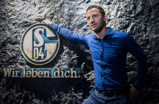 Domenico Tedesco übernimmt zur  Saison 2017/18 die Bundesligamannschaft des FC Schalke 04. Foto: dpa