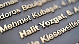 Auch neun Jahre nach dem NSU-Mord an Halit Yozgat in Kassel sind viele Hintergründe der Bluttat unklar. Foto: dpa