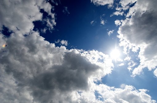 Am Wochenende kann sich die Sonne in Stuttgart und der Region noch nicht richtig gegen die Wolken durchsetzten. Es bleibt trüb Foto: dpa