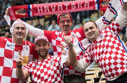 Die kroatischen Sportfans gelten als sangesfreudig. Foto: Sven Hoppe/dpa
