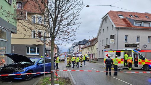 In Stuttgart-Vaihingen hat sich ein schwerer Unfall ereignet. Foto: Fotoagentur Stuttgart/Andreas Rosar