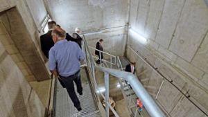 Vom Betriebsgebäude führt ein Weg in den   Tunnel, über den auch Materialien in die Unterwelt befördert werden können. Foto: factum/Bach