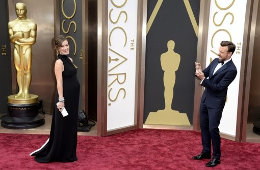 Das war Otis Alexander noch in Mamis Bauch: Olivia Wilde und Jason Sudeikis bei der Oscar-Verleihung im März. Foto: dpa