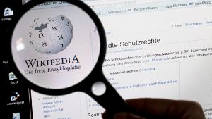 Nur jeder zehnte Autor beim Internetlexikon Wikipedia ist eine Frau. Foto: dpa-Zentralbild