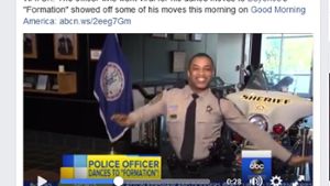 Ein Cop aus Virginia begeistert die Jugendlichen einer Highschool mit einem Beyoncé-Hit und dem zugehörigen Tanz. Foto: facebook.com/GoodMorningAmerica