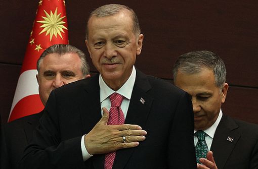 Recep Tayyip Erdogan setzt zunächst auf versöhnlichere Zeichen. Aber wie lange verfolgt er diesen Kurs? Foto: AFP/ADEM ALTAN
