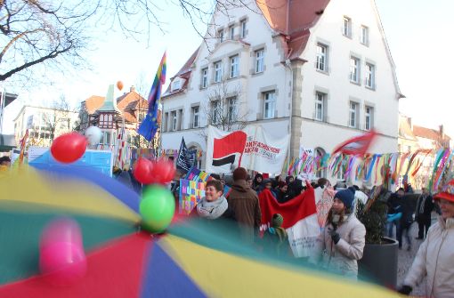 In Nürtingen feiern die Bewohner ein buntes Fest. Foto: Franz Feyder